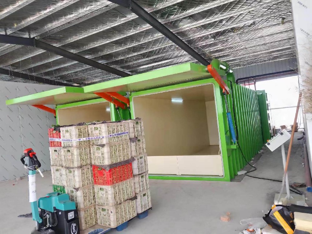 金秋時(shí)節(jié)，收獲的季節(jié)，有很多種菜的老板用了我們的真空預(yù)冷機(jī)，菜的品質(zhì)非常好，貨架期長(zhǎng)，價(jià)格也賣(mài)得好，我們的真空預(yù)冷機(jī)也在源源不斷的發(fā)往全國(guó)各大蔬菜基地。